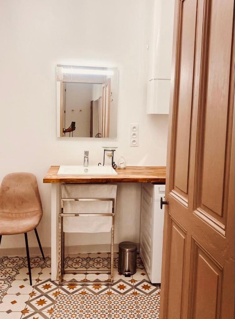Appartement De Charme Авиньон Екстериор снимка